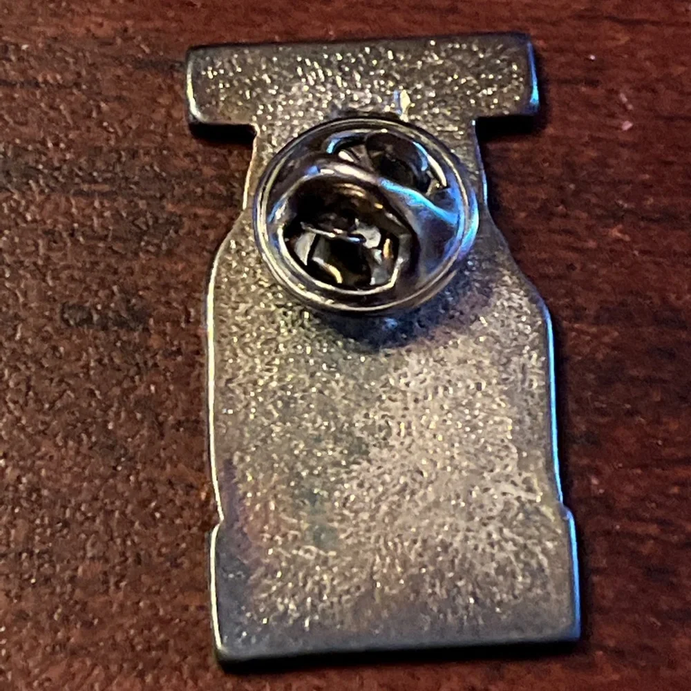 Vintage Coca-Cola Pirena Competitive Mushing Event Siberian‎ Husky Lapel Pin
